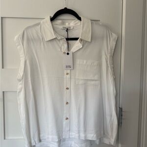 Rose & Olive Classic White Collared Shirt